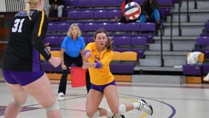 KWU Women’s Volleyball Tops Spires, Rolls Over Threshers to Reach KCAC Championship