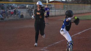 Miller’s walk-off homer fuels Softball to KWU sweep of Tabor