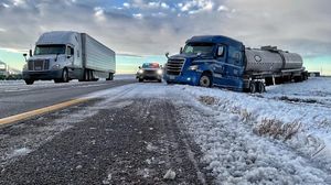 Saline County Sheriff Reports 16 Crashes, 4 Injuries During Weekend Storm