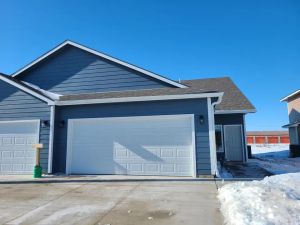 Home of the Day: Stunning New Construction Home with Zero-Entry & Modern Design – Move-In Ready
