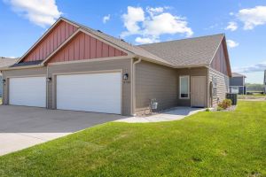 High-Efficiency 2-Bed Home with Vaulted Ceilings & No Stairs in Salina’s Newest Neighborhood