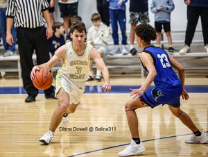 Sacred Heart vs Lyons- Boys Basketball Showdown