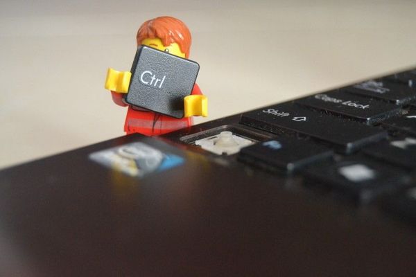 Are online mathematics programs damaging early student learning?