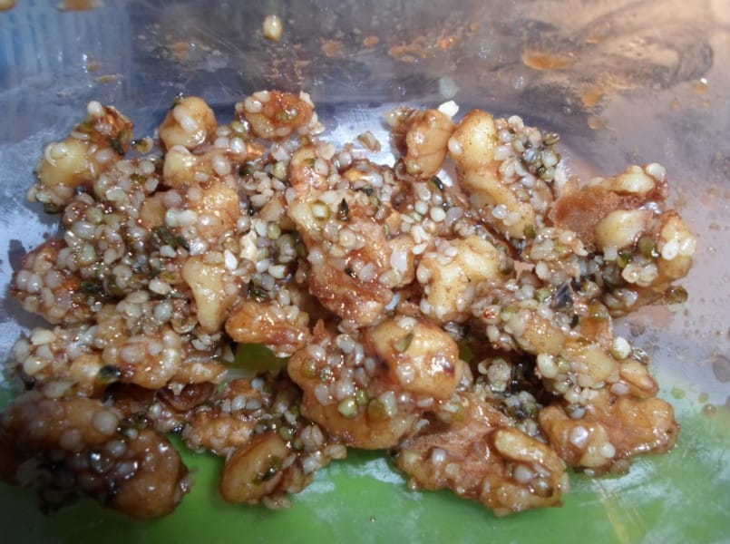 Walnut-Hemp Maple Clusters