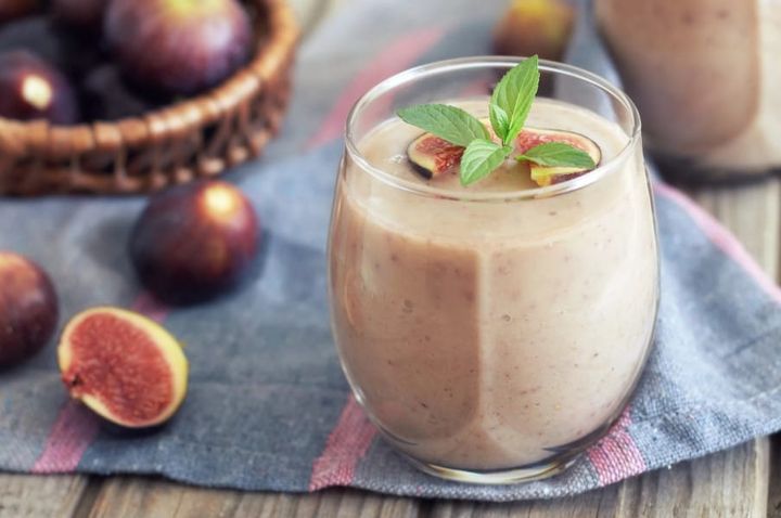 Vegan Fig and Green Smoothie