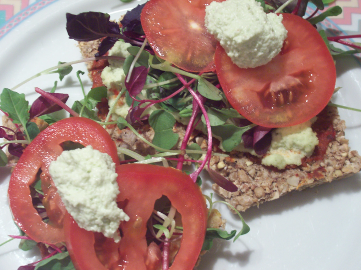 Raw Crackers with Cashew Pate