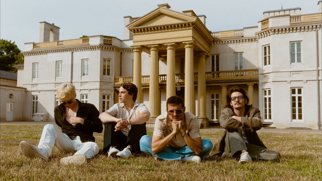 New Friends - TOUR TIPS
