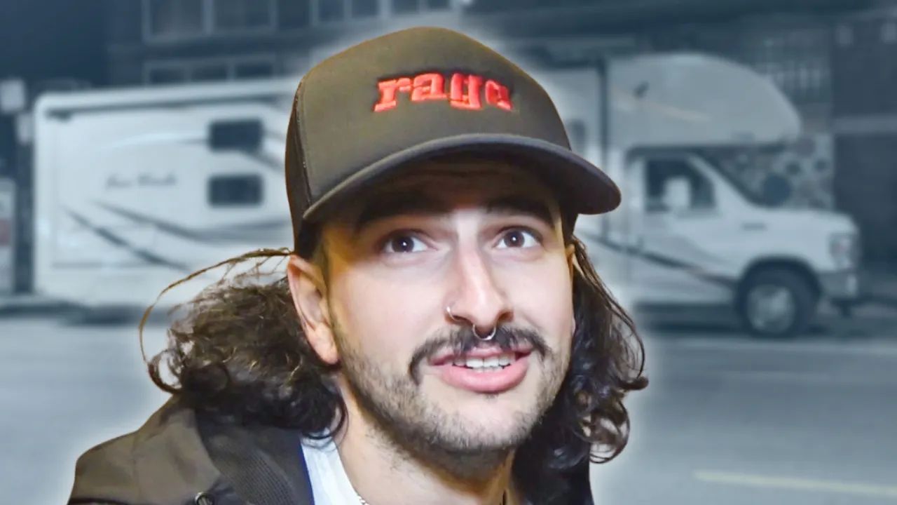 Between You & Me - BUS INVADERS Ep. 1910 [VIDEO]