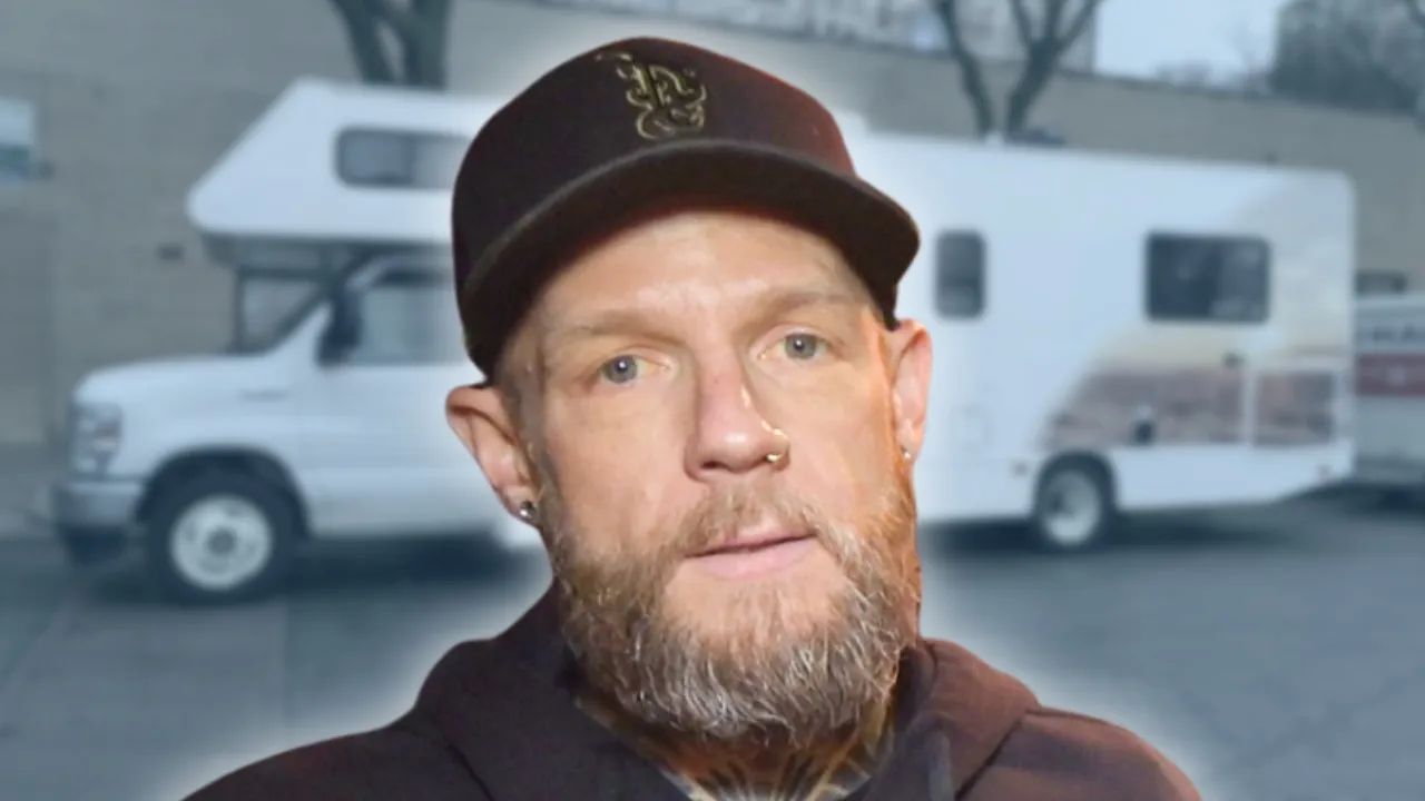 Allegaeon - BUS INVADERS Ep. 2040 [VIDEO]