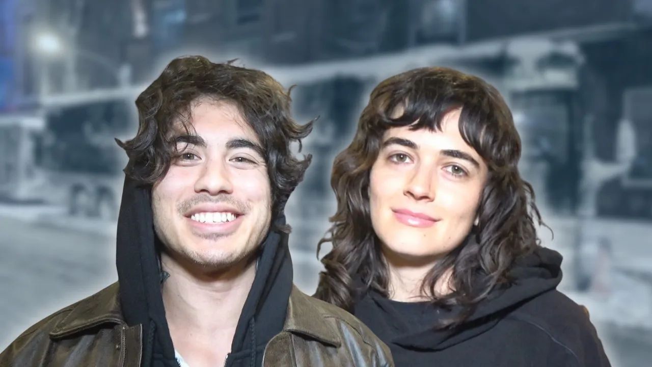 The Happy Fits - BUS INVADERS Ep. 2182 [VIDEO]