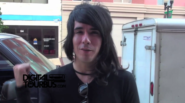 Rookie Of The Year – BUS INVADERS Ep. 142