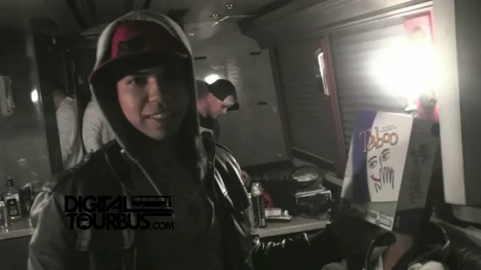 Black Tide – BUS INVADERS Ep. 304