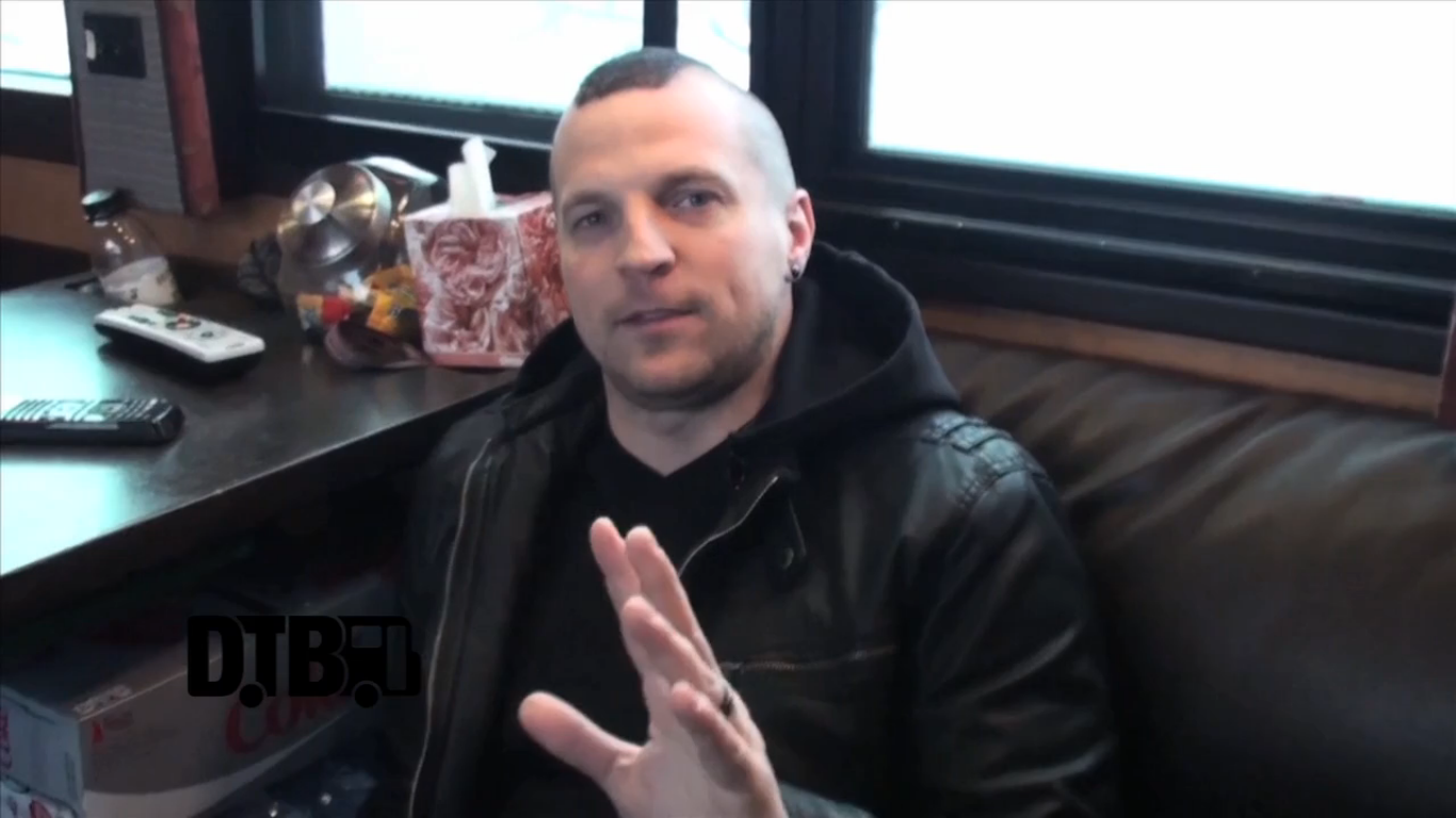 RED – CRAZY TOUR STORIES [VIDEO]