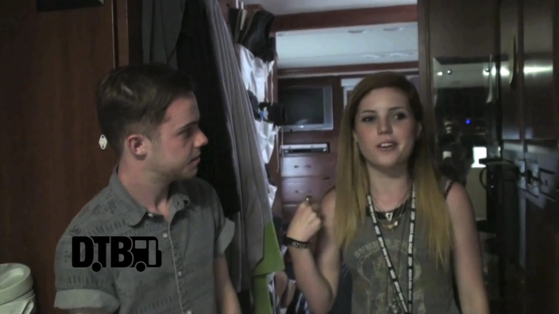 Echosmith – BUS INVADERS Ep. 480 [VIDEO]