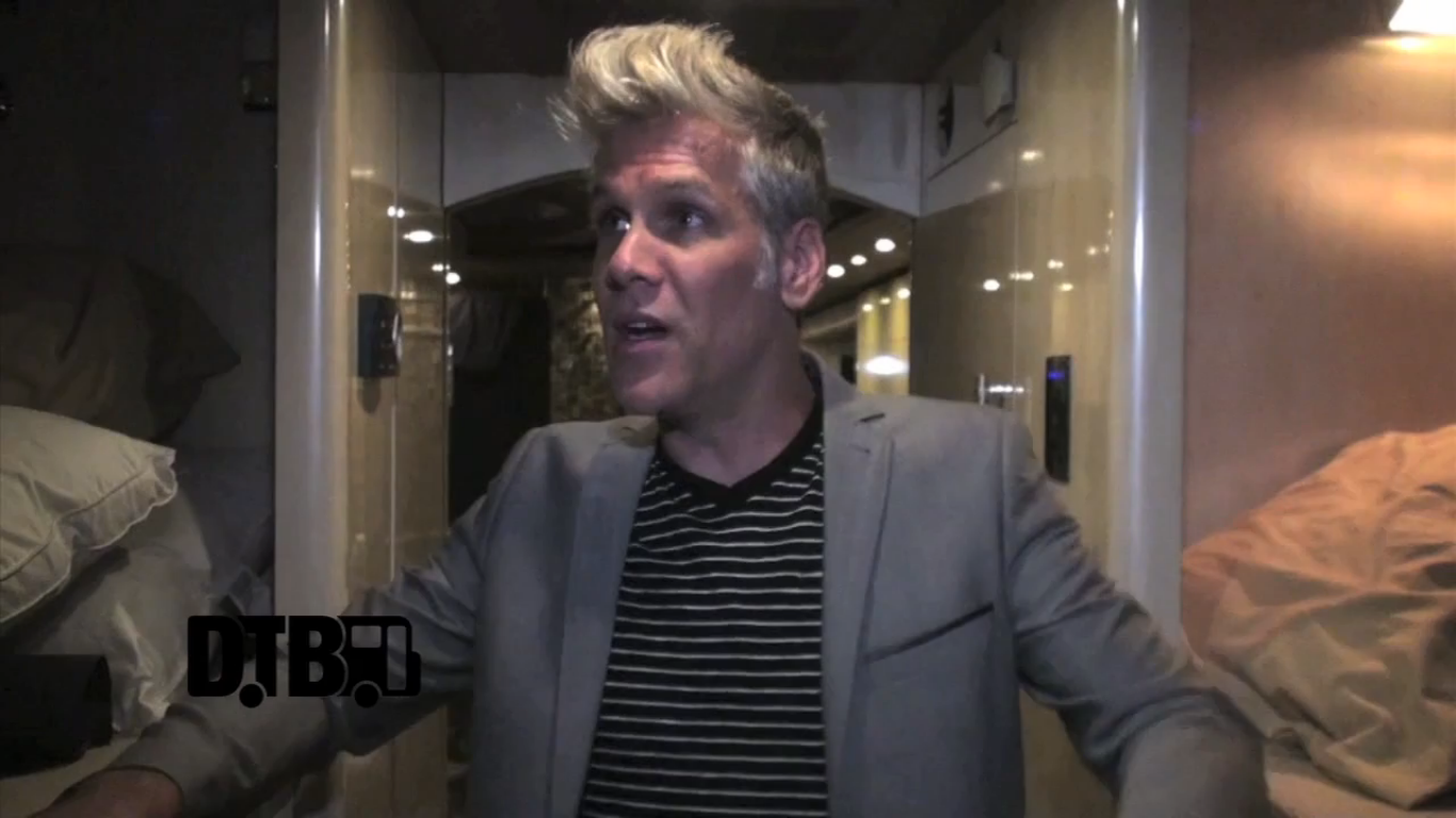 Matchbox Twenty – BUS INVADERS Ep. 470 [VIDEO]