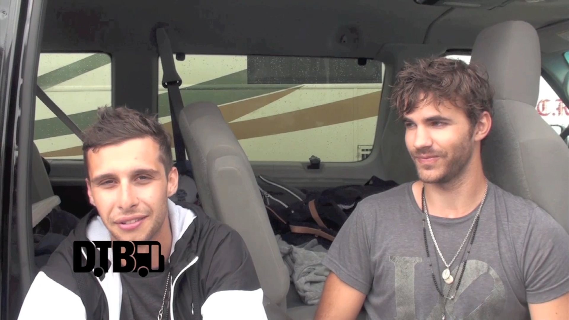 Charming Liars – CRAZY TOUR STORIES [VIDEO]