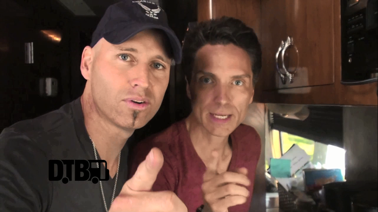 Vertical Horizon (feat. Richard Marx) – BUS INVADERS Ep. 492 [VIDEO]