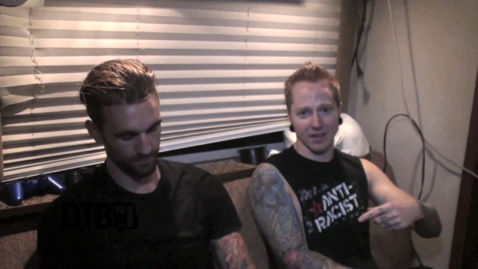 A Skylit Drive – CRAZY TOUR STORIES [VIDEO]