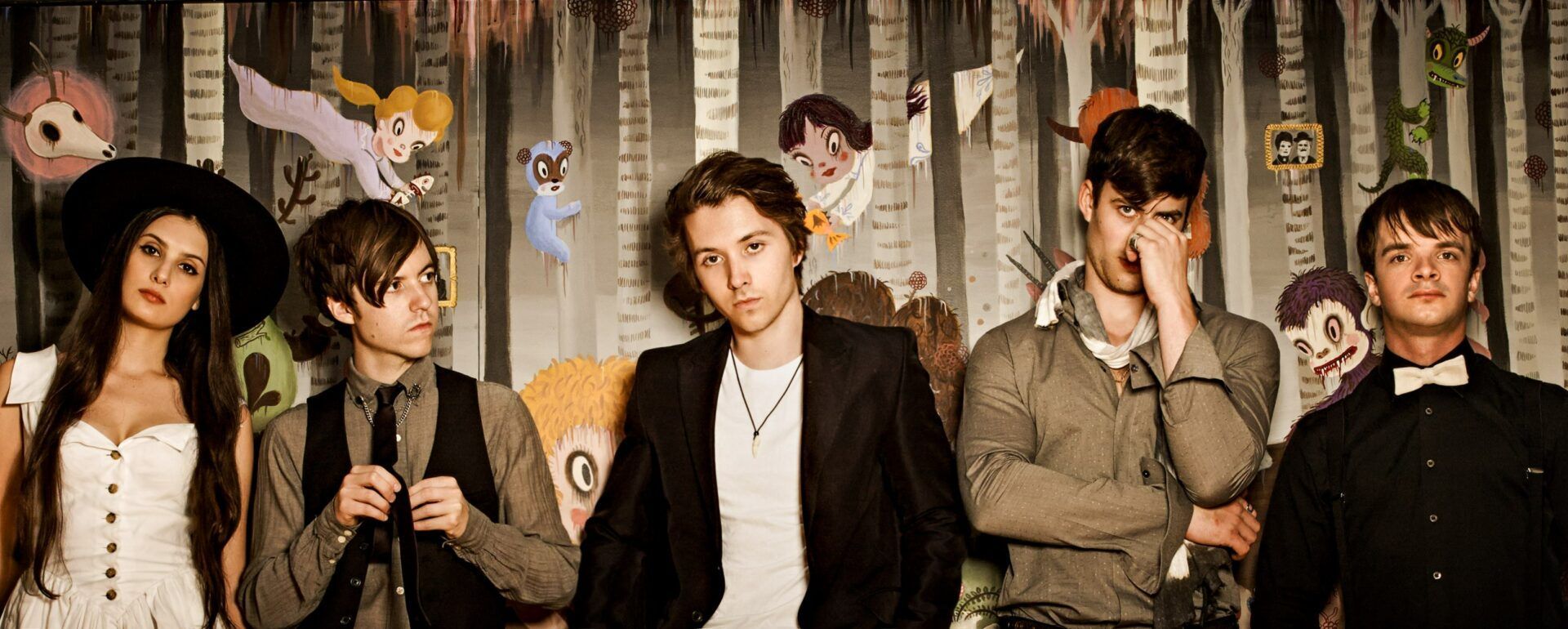 Nightmare and the Cat – ROAD BLOG from “U.S. Tour with Bastille”