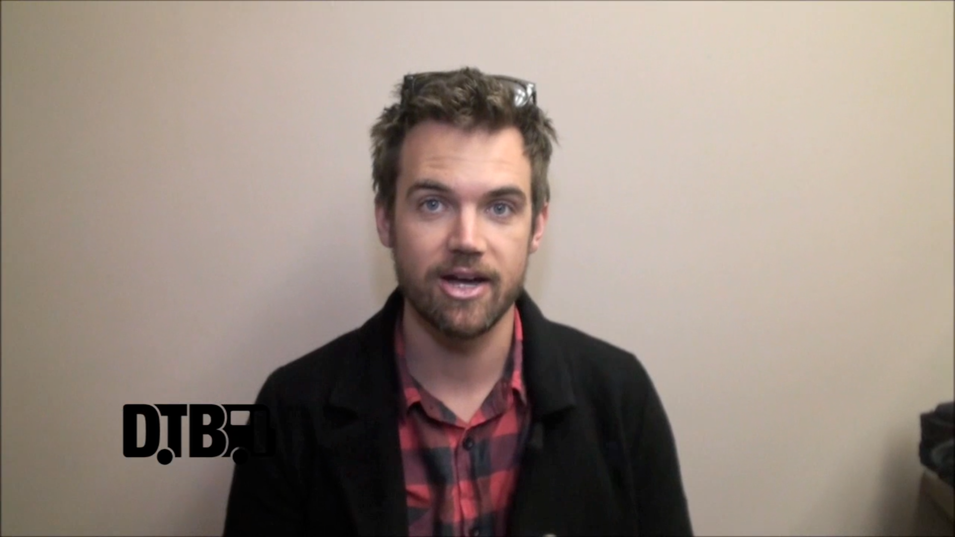Tyler Hilton – TOUR TIPS [VIDEO]