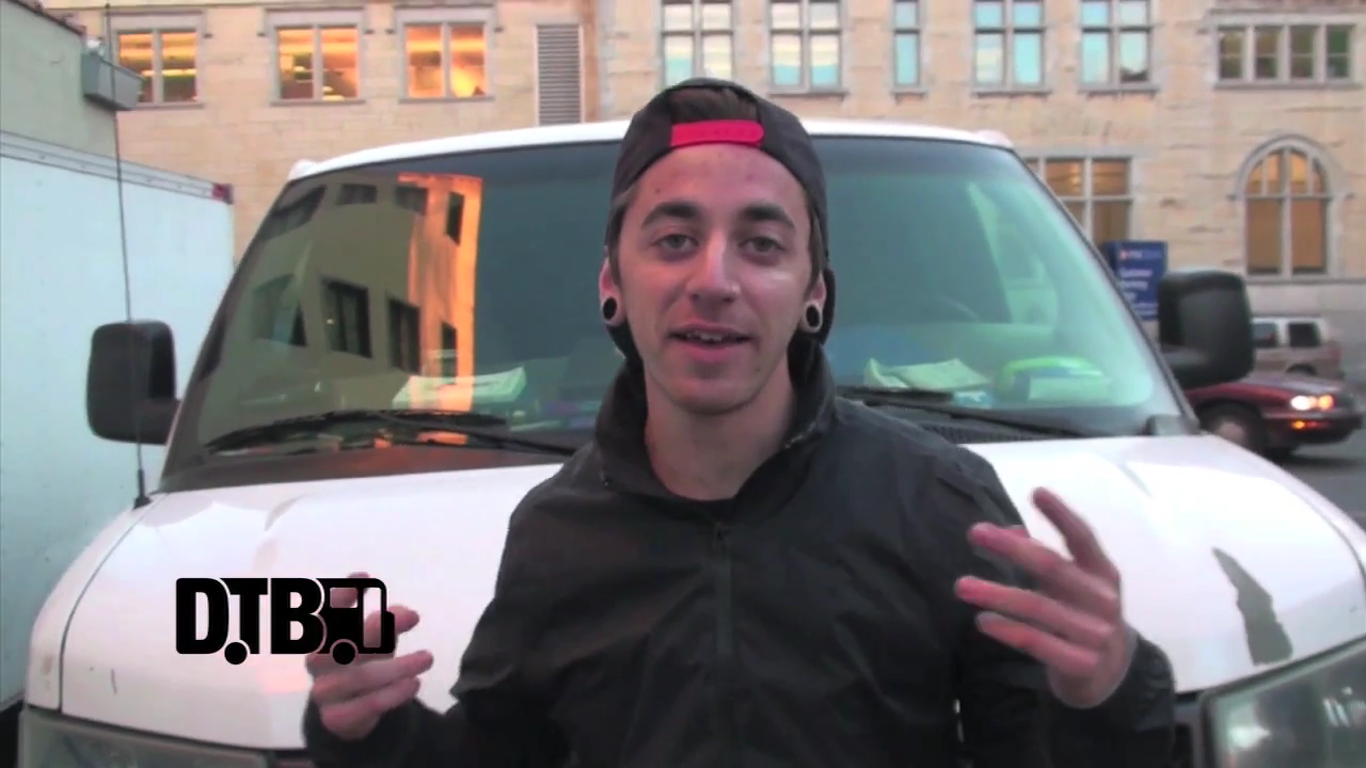 At The Skylines – BUS INVADERS Ep. 553 [VIDEO]