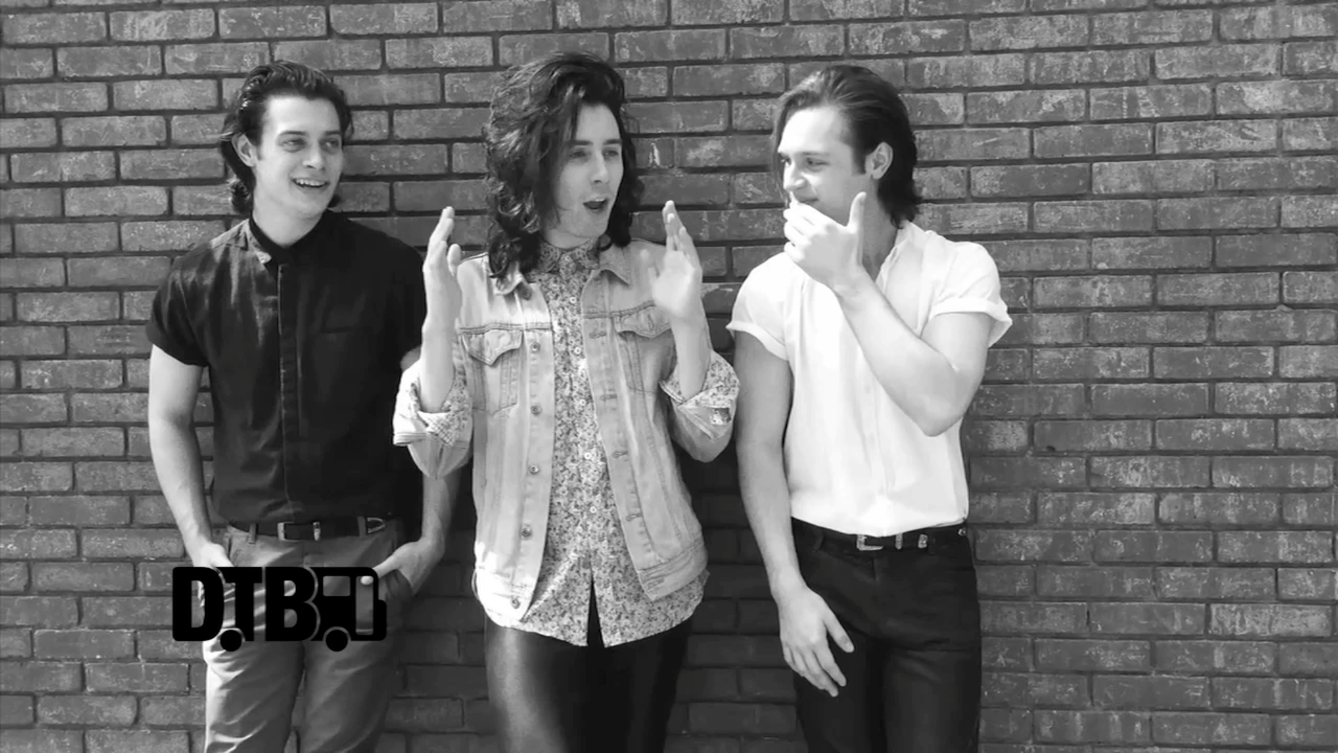 The Ceremonies – CRAZY TOUR STORIES [VIDEO]