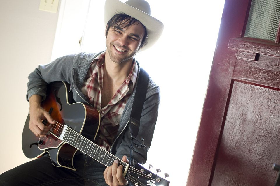 Shakey Graves Announces Fall Headline Tour