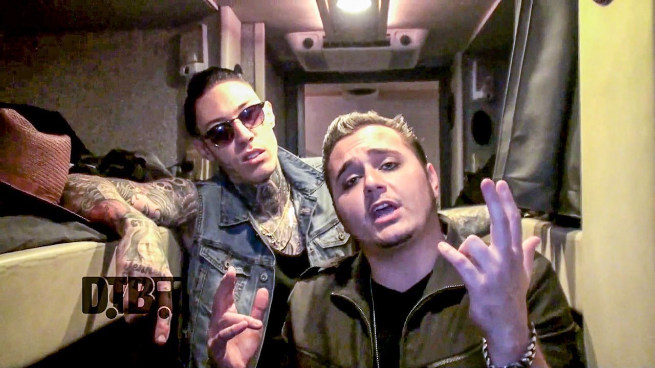 Metro Station – BUS INVADERS Ep. 733 [VIDEO]