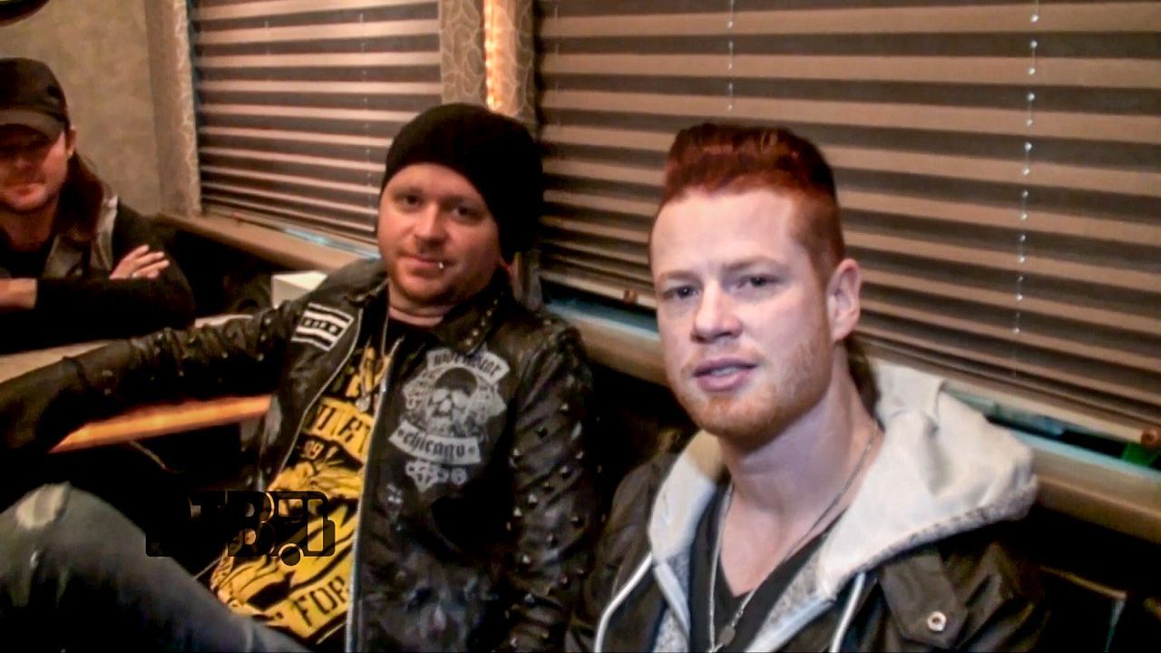 Hinder – TOUR PRANKS Ep. 71 [VIDEO]