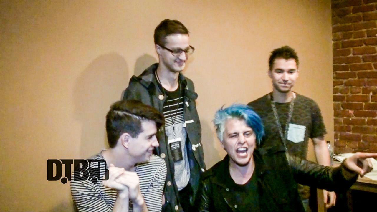 The Downtown Fiction – CRAZY TOUR STORIES Ep. 322 [VIDEO]