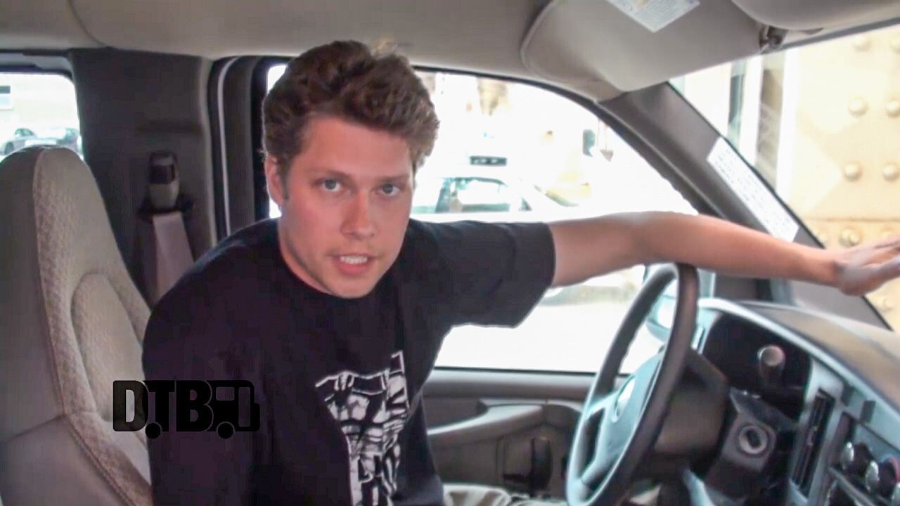 This Is A Standoff – BUS INVADERS (The Lost Episodes) Ep. 68 [VIDEO]