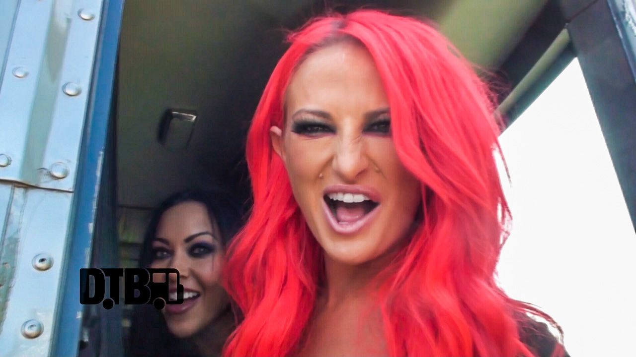 Butcher Babies – BUS INVADERS Ep. 875 [VIDEO]