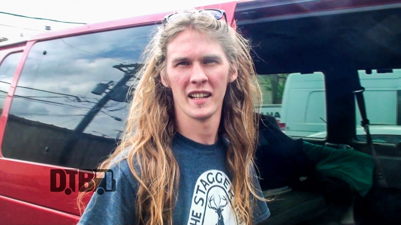 Black Fast – BUS INVADERS Ep. 1042 [VIDEO]