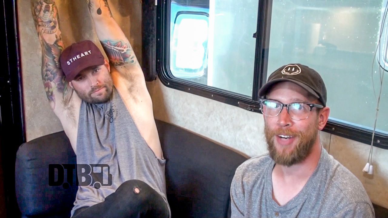 Emarosa – TOUR TIPS (Top 5) Ep. 559 [VIDEO]