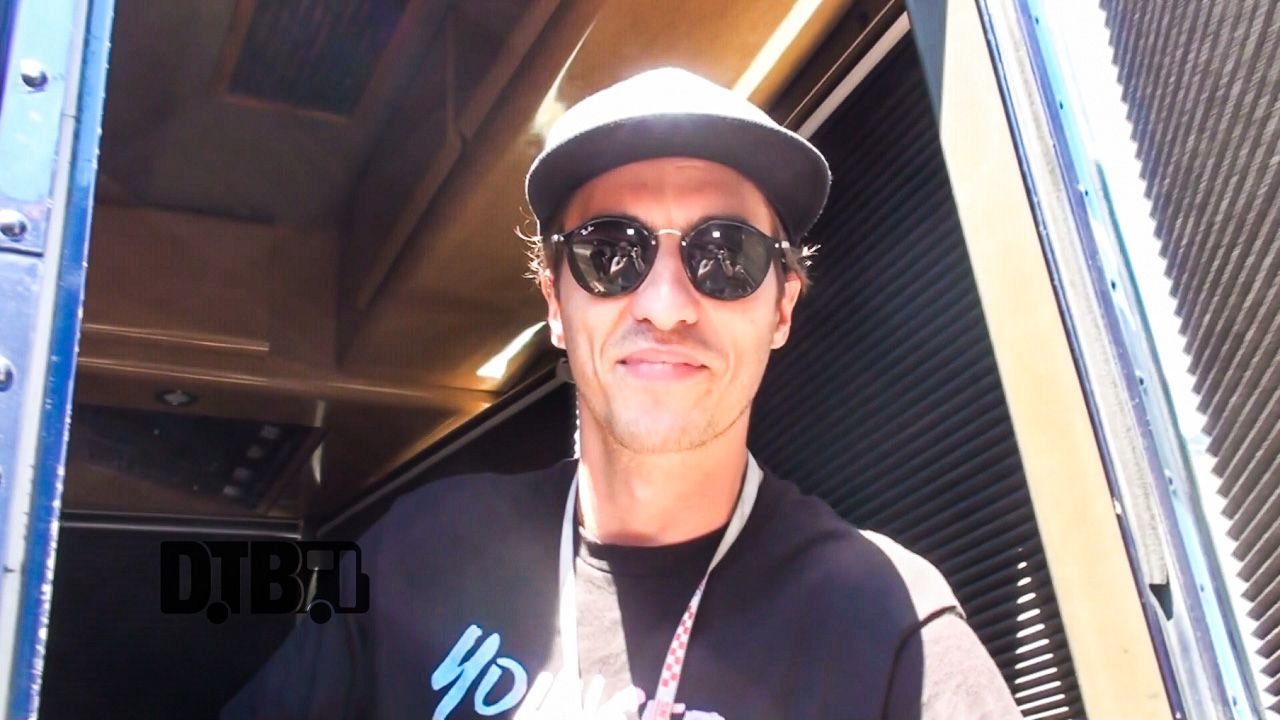 Young Guns – BUS INVADERS Ep. 1082 [VIDEO]