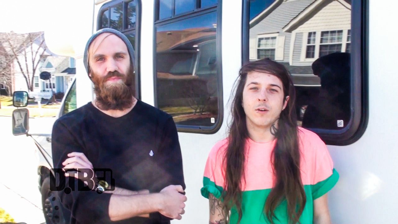 Versus – CRAZY TOUR STORIES Ep. 499 [VIDEO]