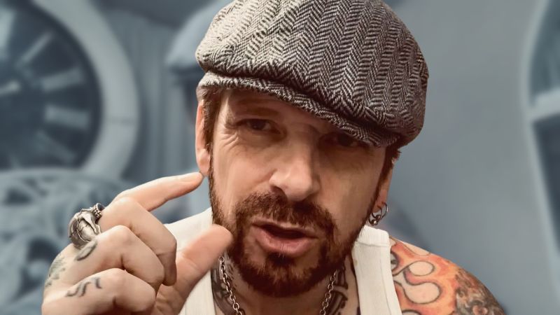 Ricky Warwick