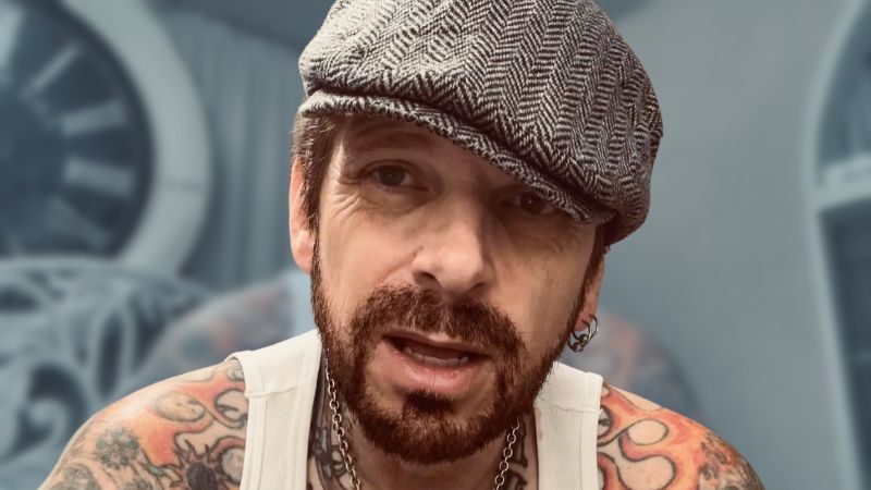 Ricky Warwick