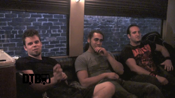 Powerglove – CRAZY TOUR STORIES [VIDEO]