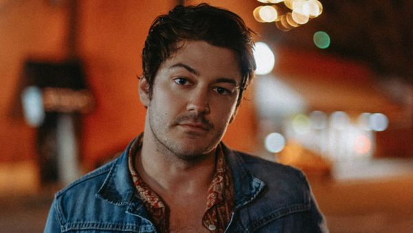 Hollier - CRAZY TOUR STORIES