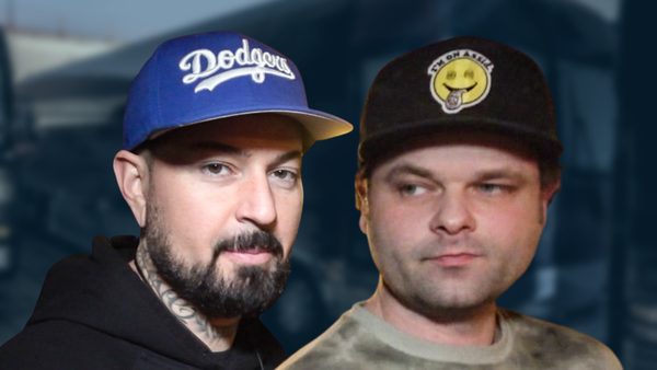 Hollywood Undead - BUS INVADERS Ep. 1725 [VIDEO]