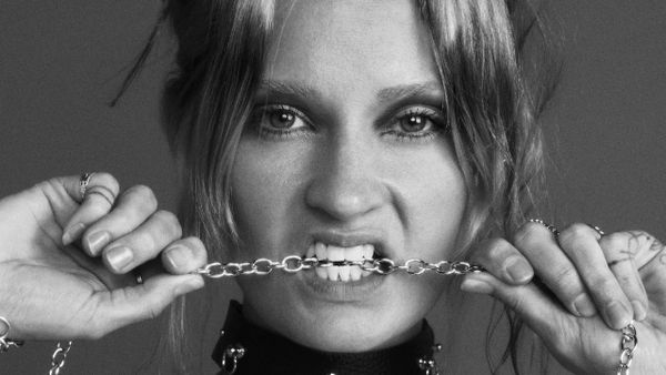 Lauren Ruth Ward - TOUR TIPS