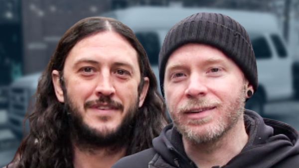 WAKE - BUS INVADERS Ep. 1720 [VIDEO]