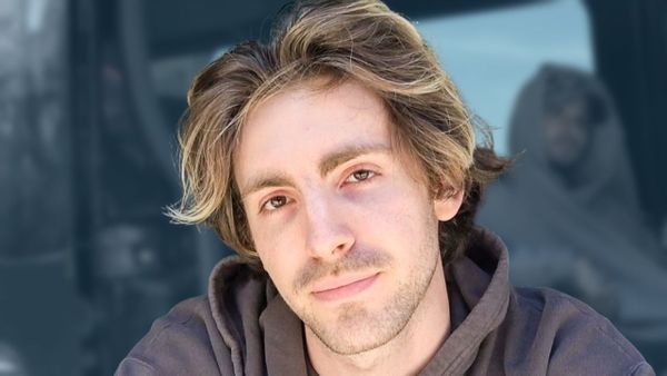 No Love for the Middle Child - DREAM TOUR Ep. 989 [VIDEO]