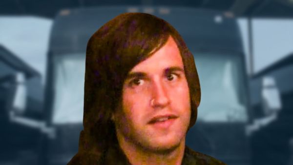 Emarosa - BUS INVADERS (Revisited) Ep. 202 [VIDEO]