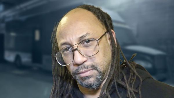 Suffocation - BUS INVADERS Ep. 1739 [VIDEO]