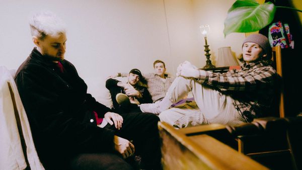 happydaze - TOUR TIPS