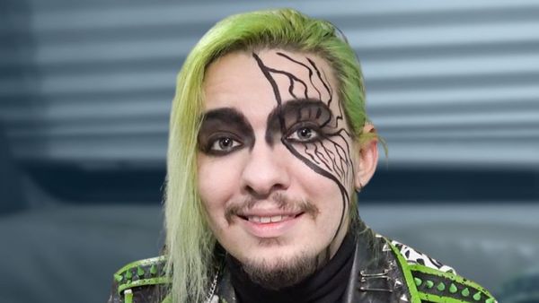 Dark Divine - TOUR TIPS (Top 5) Ep. 1066 [VIDEO]