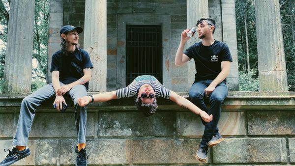 The Carolyn - CRAZY TOUR STORIES