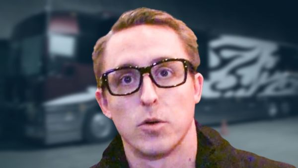 Yellowcard - BUS INVADERS (Revisited) Ep. 210 [VIDEO]